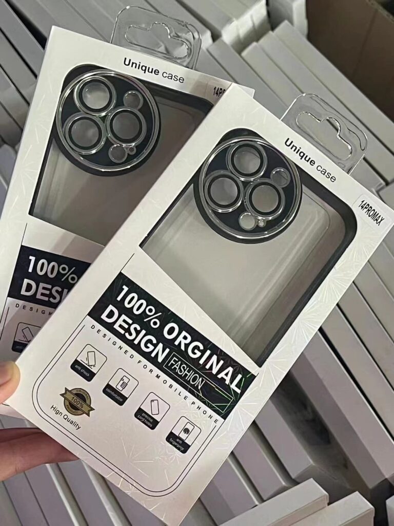 round camera with packaging